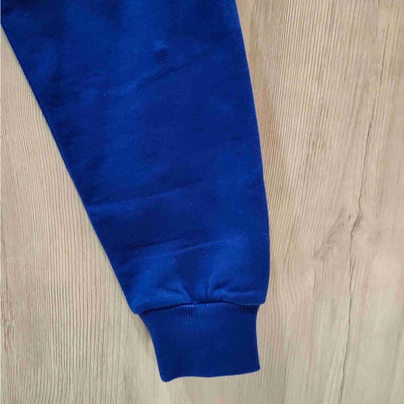 Parke Women's Cozy Blue Sweatshirt - Picture 5 of 8